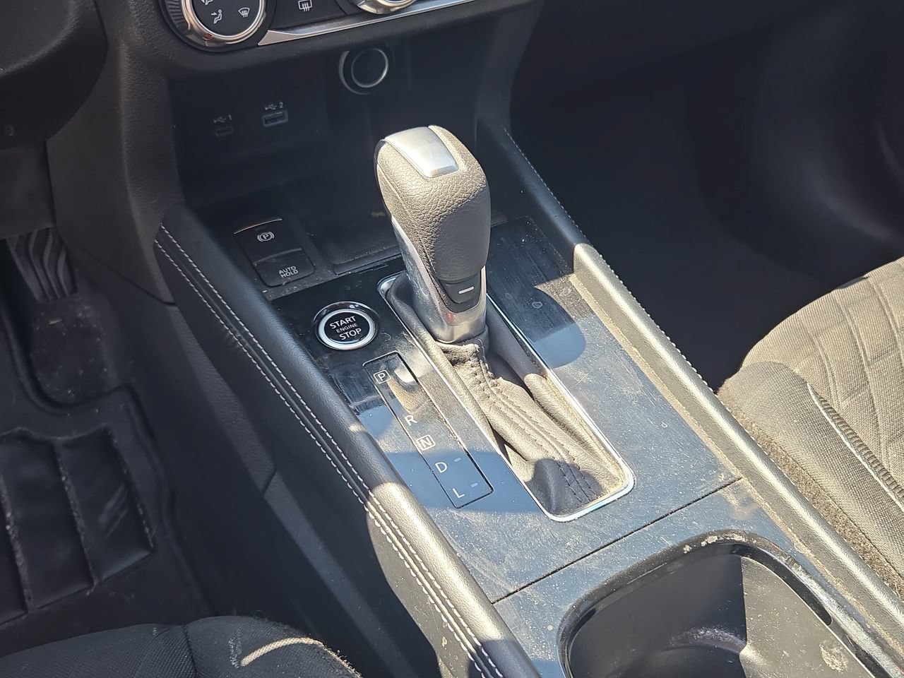 Used 2023 Nissan Kicks SV FWD image 13