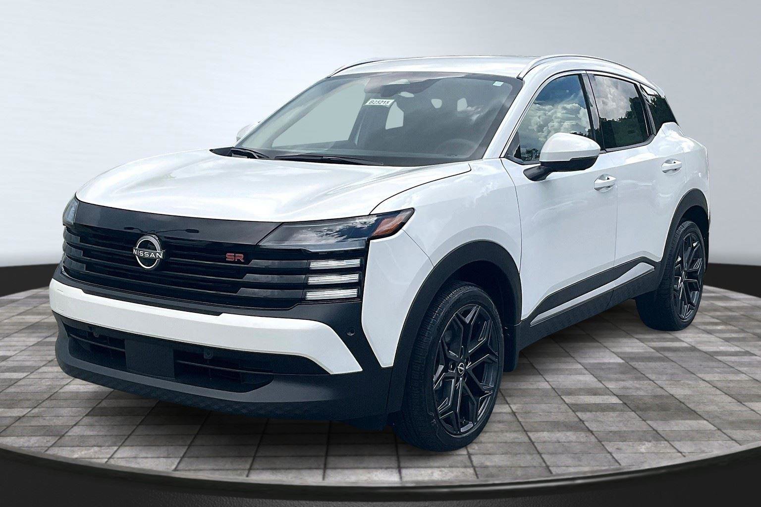 New 2025 Nissan Kicks SR image 2