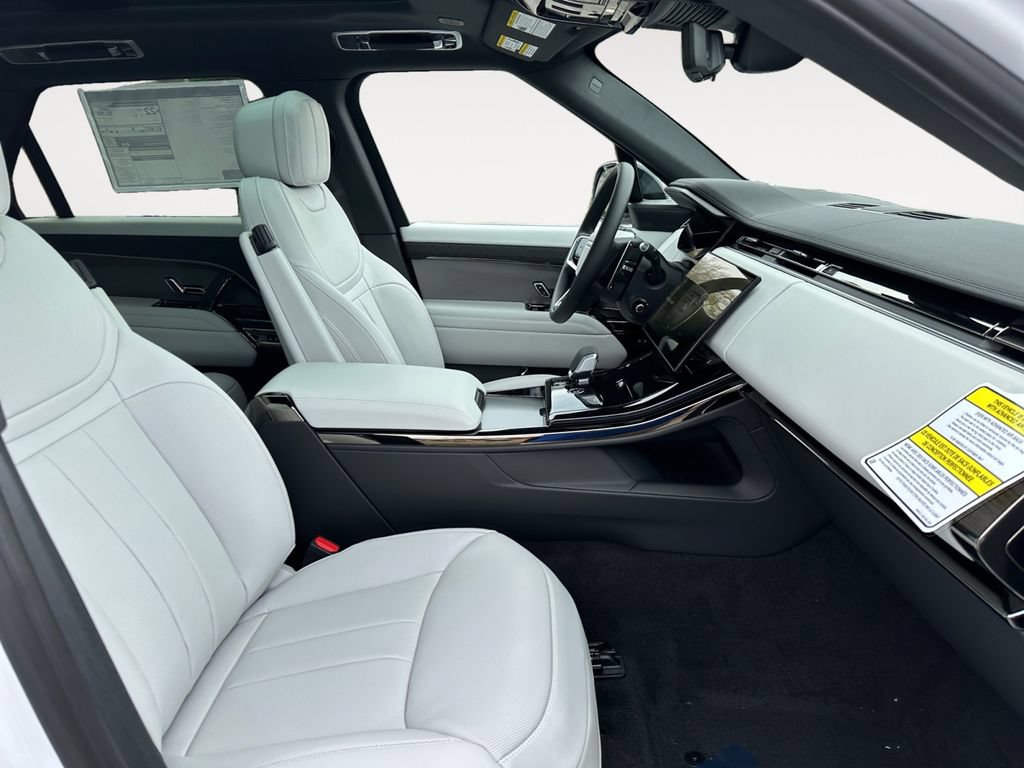 New 2026 Land Rover Range Rover Sport SE AWD/4WD image 15