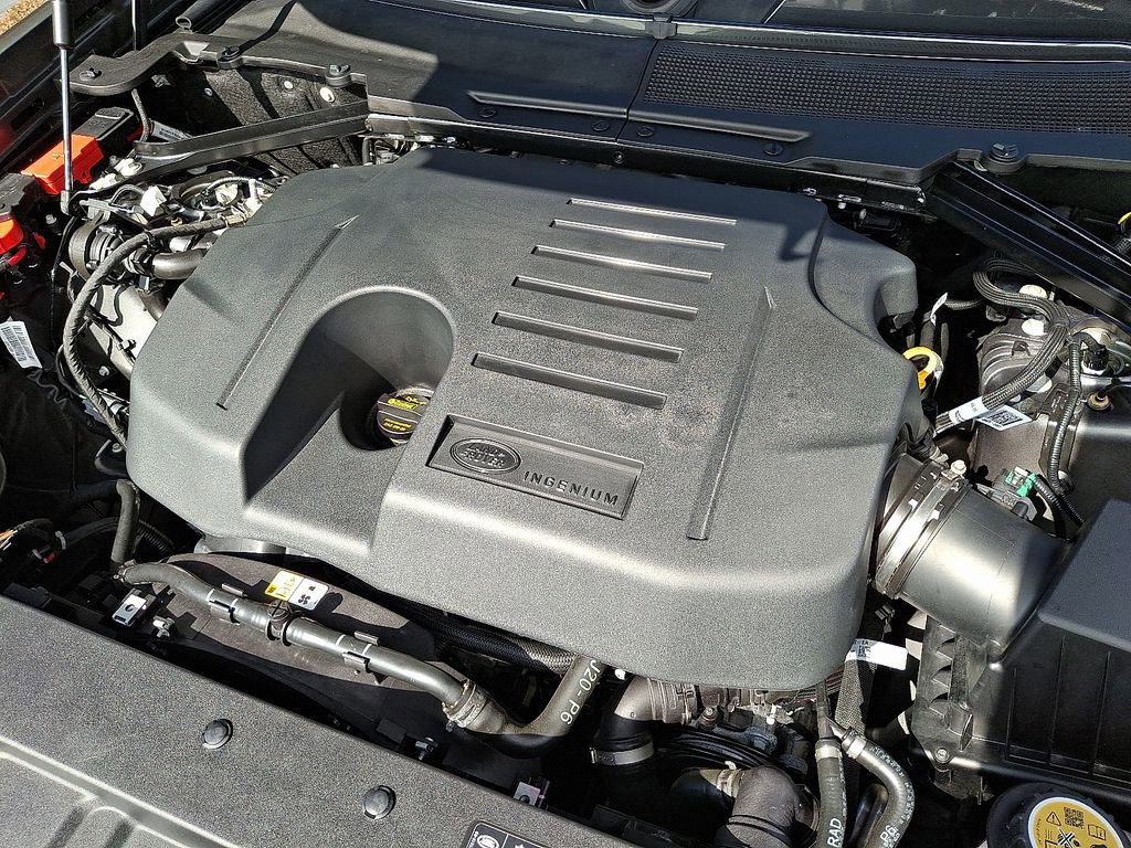 Used 2025 Land Rover Defender 110 S image 26