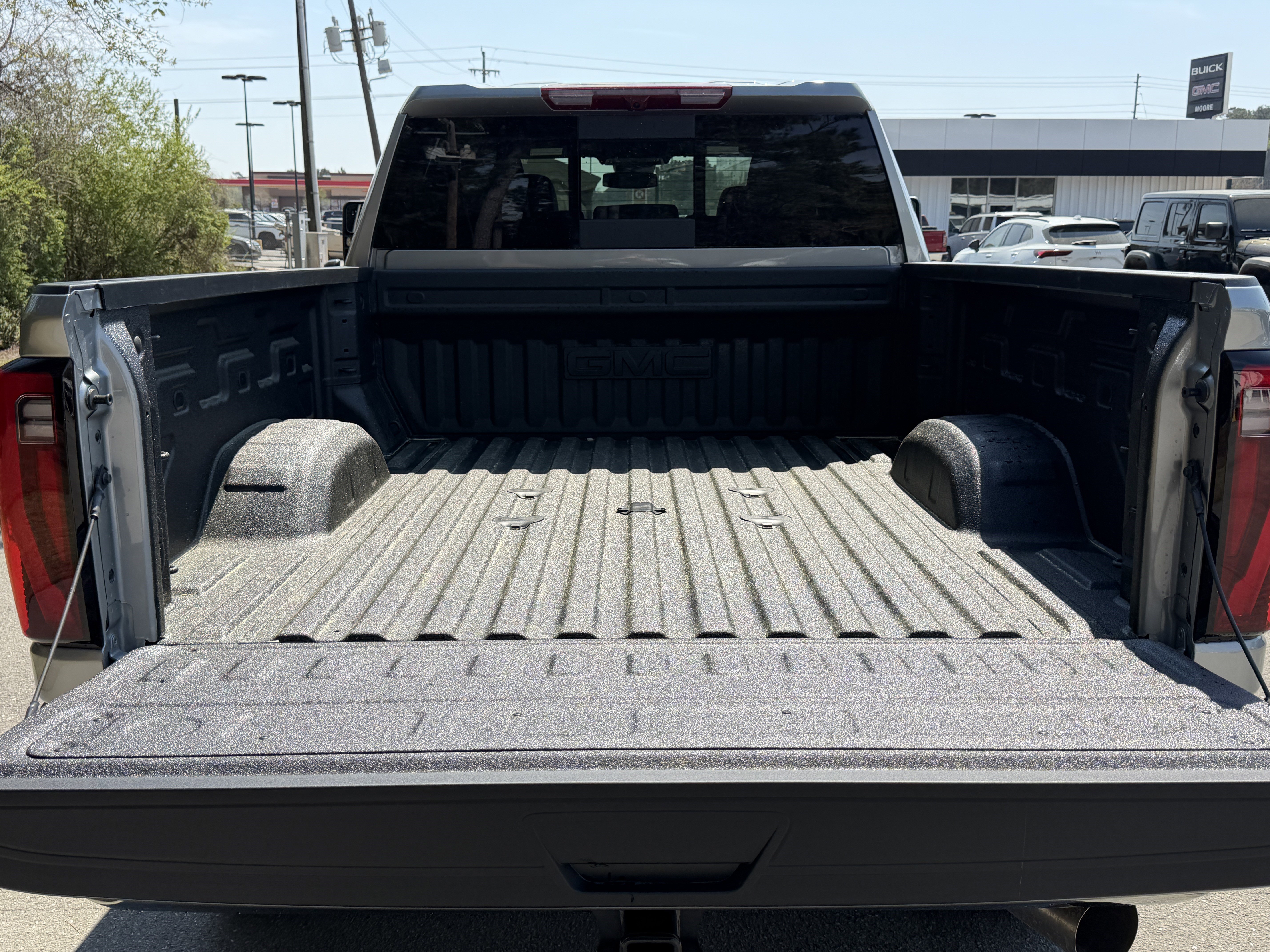 New 2026 GMC Sierra 2500 SLT image 4