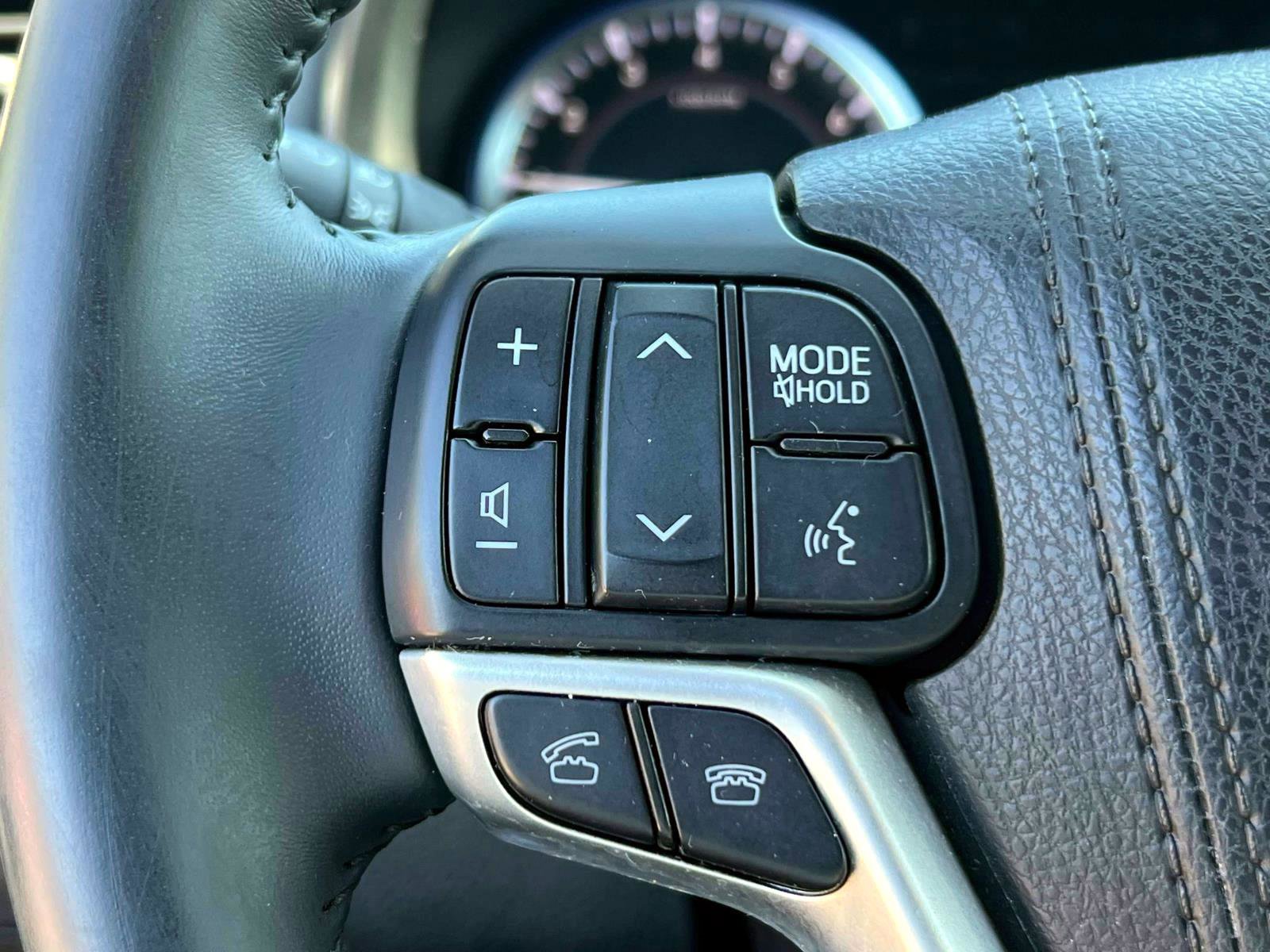 Used 2016 Toyota Highlander Plus AWD/4WD image 20