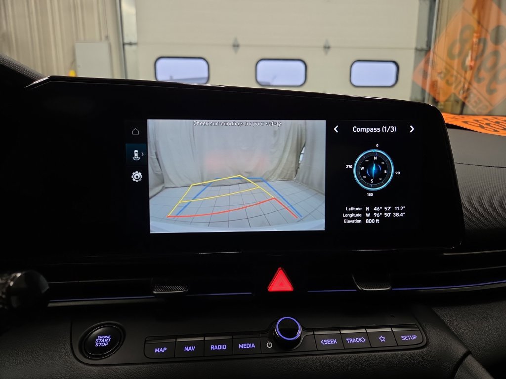 Used 2025 Hyundai Elantra SEL FWD image 23