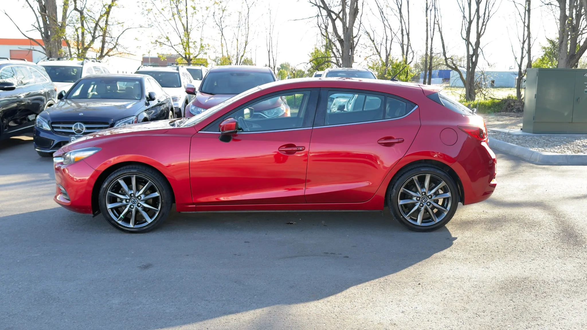 Used 2018 MAZDA MAZDA3 Touring FWD image 8