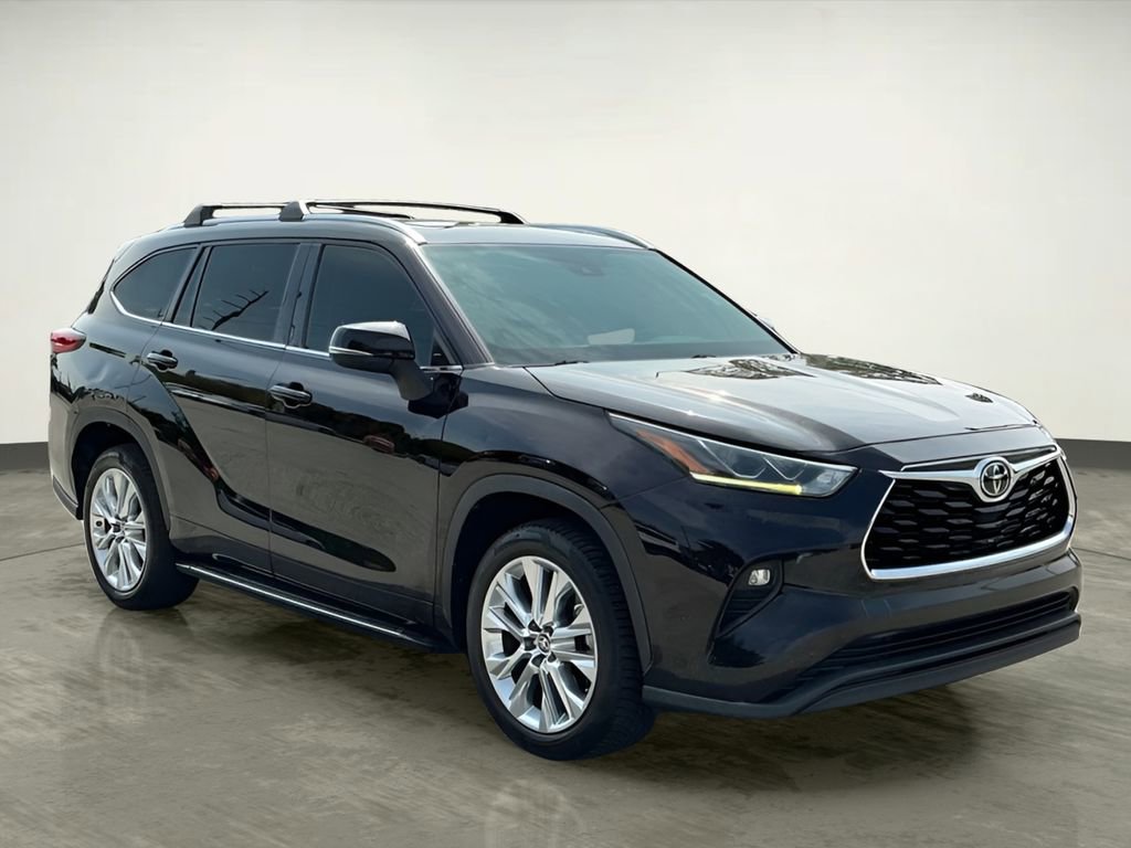 Used 2020 Toyota Highlander Limited image 10