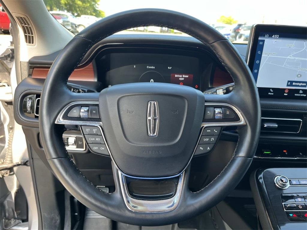 Used 2022 Lincoln Nautilus Reserve image 14