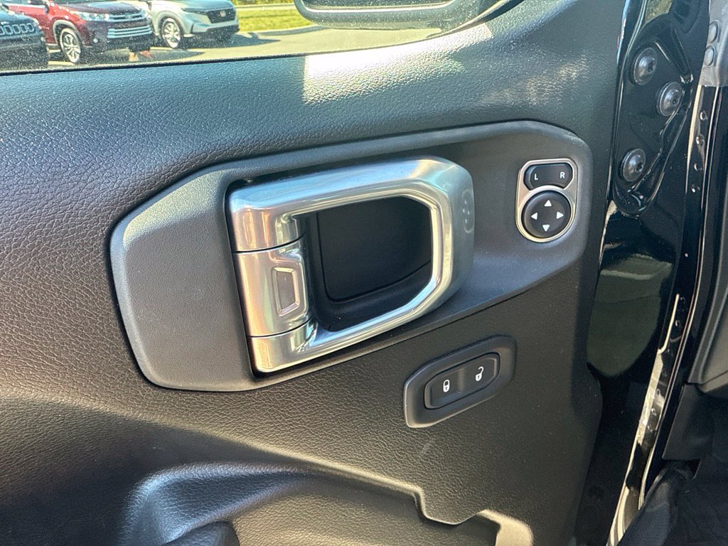 New 2026 Jeep Gladiator Sport w/ Dual Top Group AWD/4WD image 12