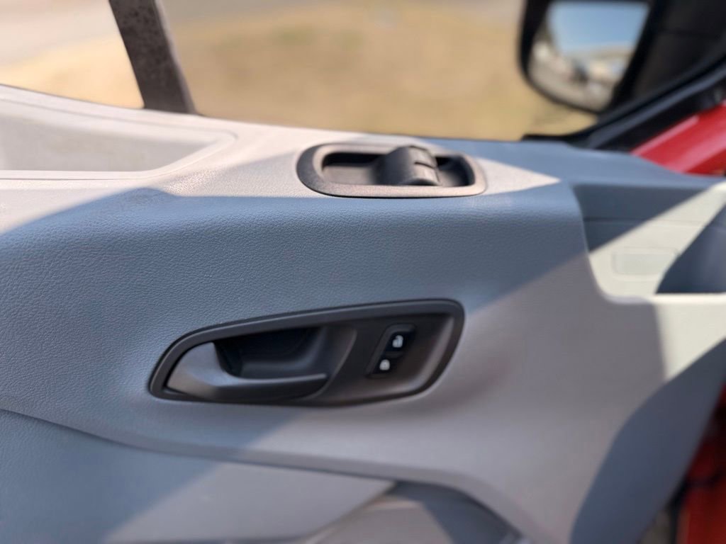 Used 2023 Ford Transit 350 XLT image 29