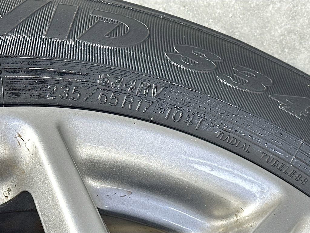 Used 2024 Chrysler Pacifica Touring-L FWD image 33