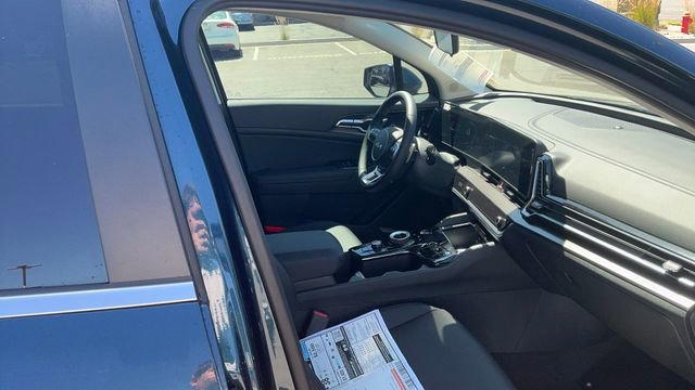 Used 2025 Kia Sportage EX image 30