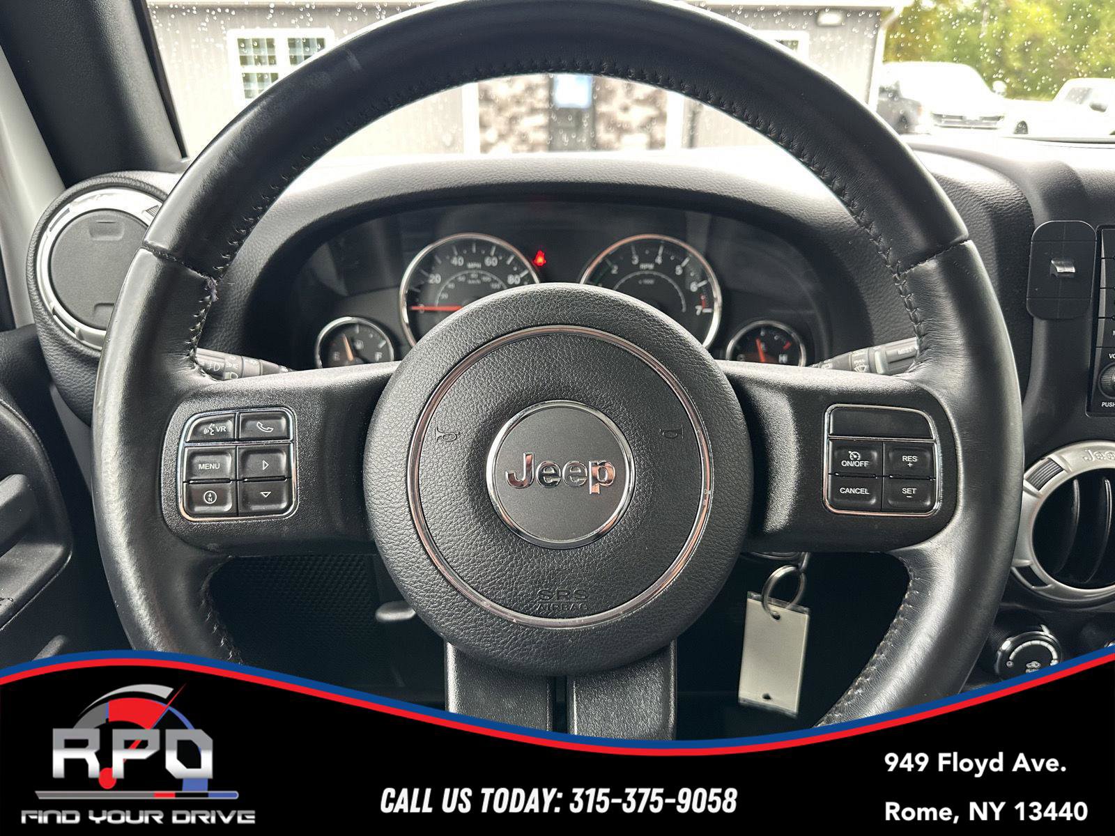 Used 2017 Jeep Wrangler Unlimited Sahara w/ Connectivity Group image 23