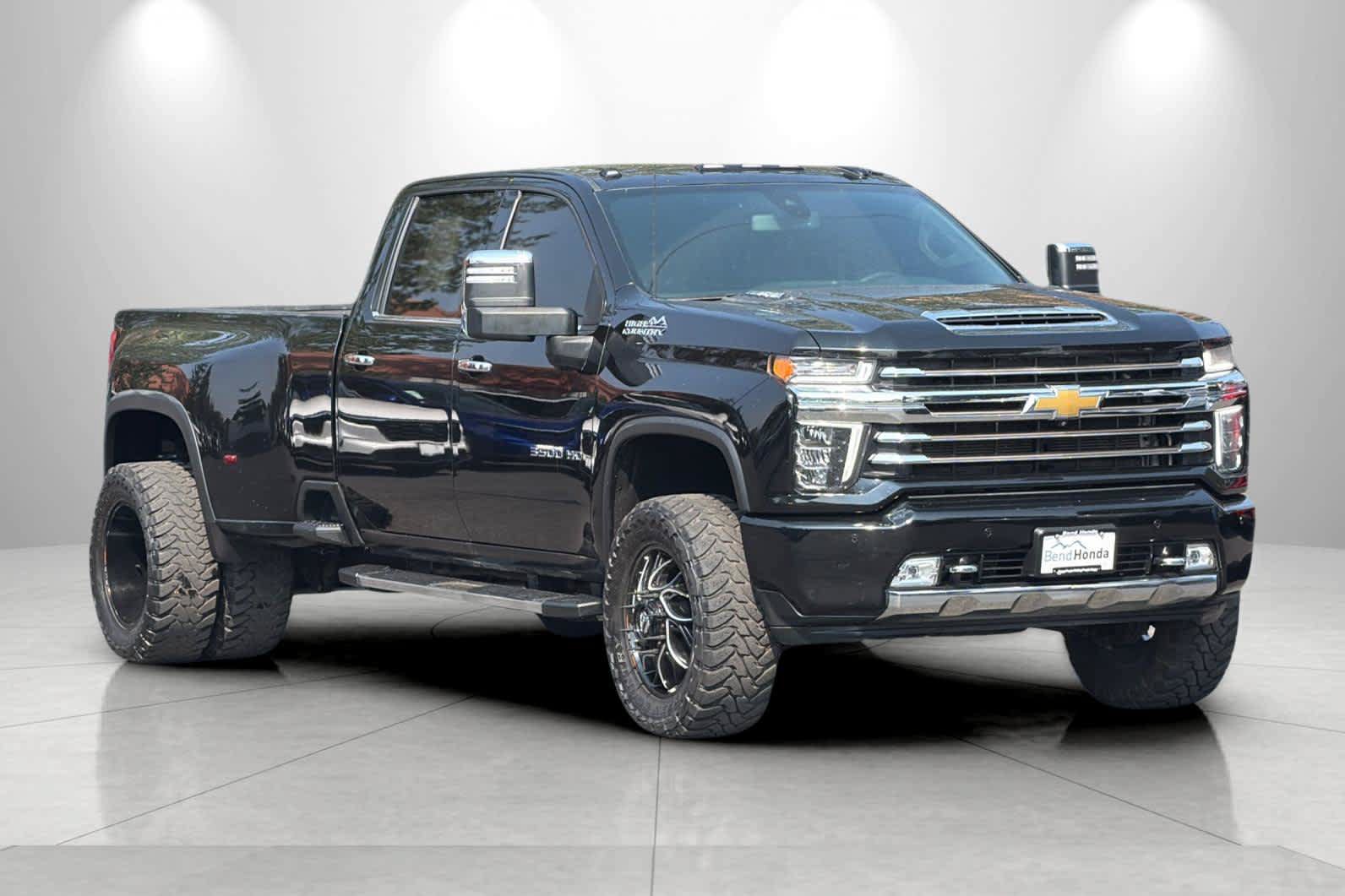 Used 2021 Chevrolet Silverado 3500 High Country w/ Safety Package II AWD/4WD image 9