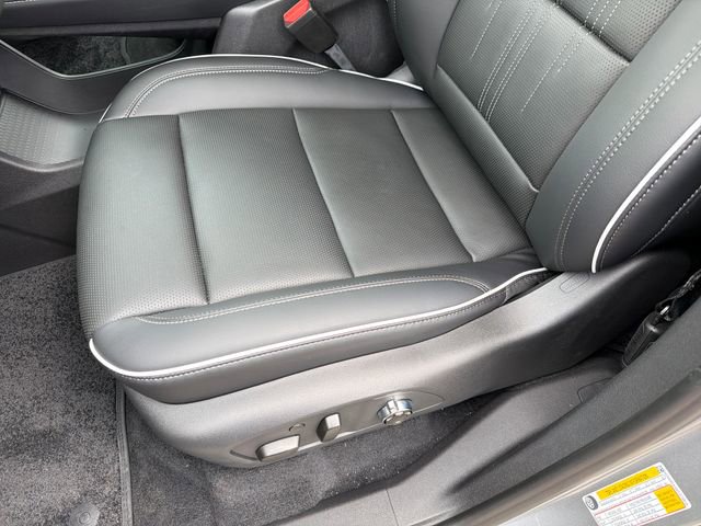 New 2026 Buick Enclave Avenir w/ Super Cruise Package FWD image 18