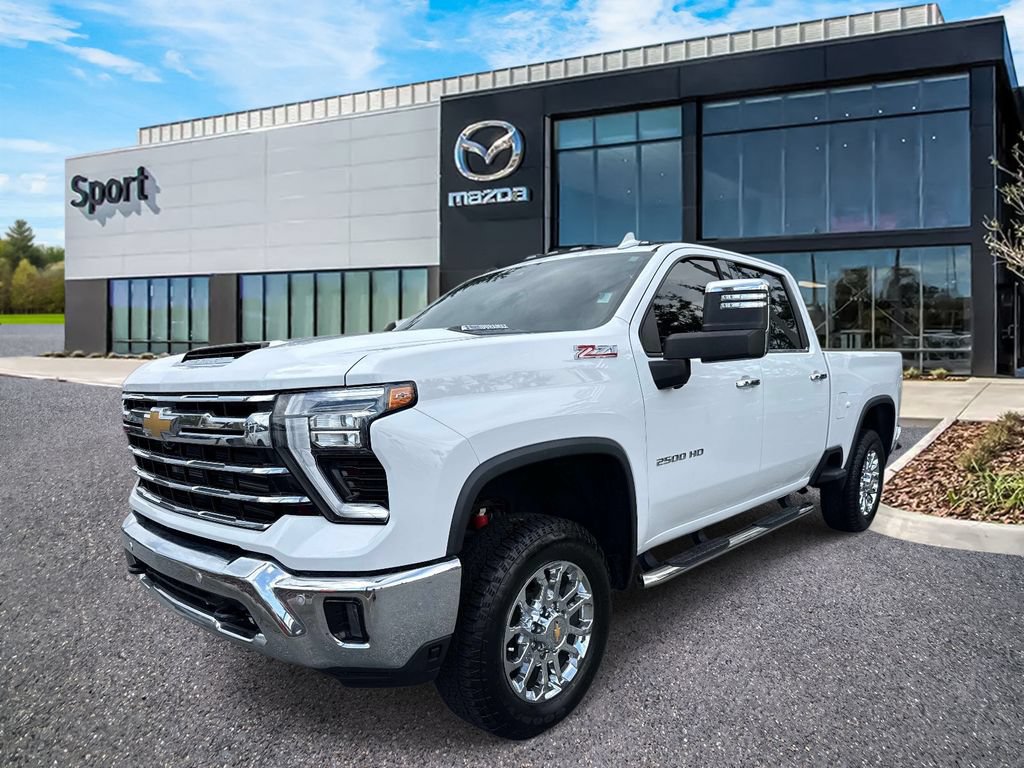 Used 2024 Chevrolet Silverado 2500 LTZ w/ LTZ Plus Package AWD/4WD image 8