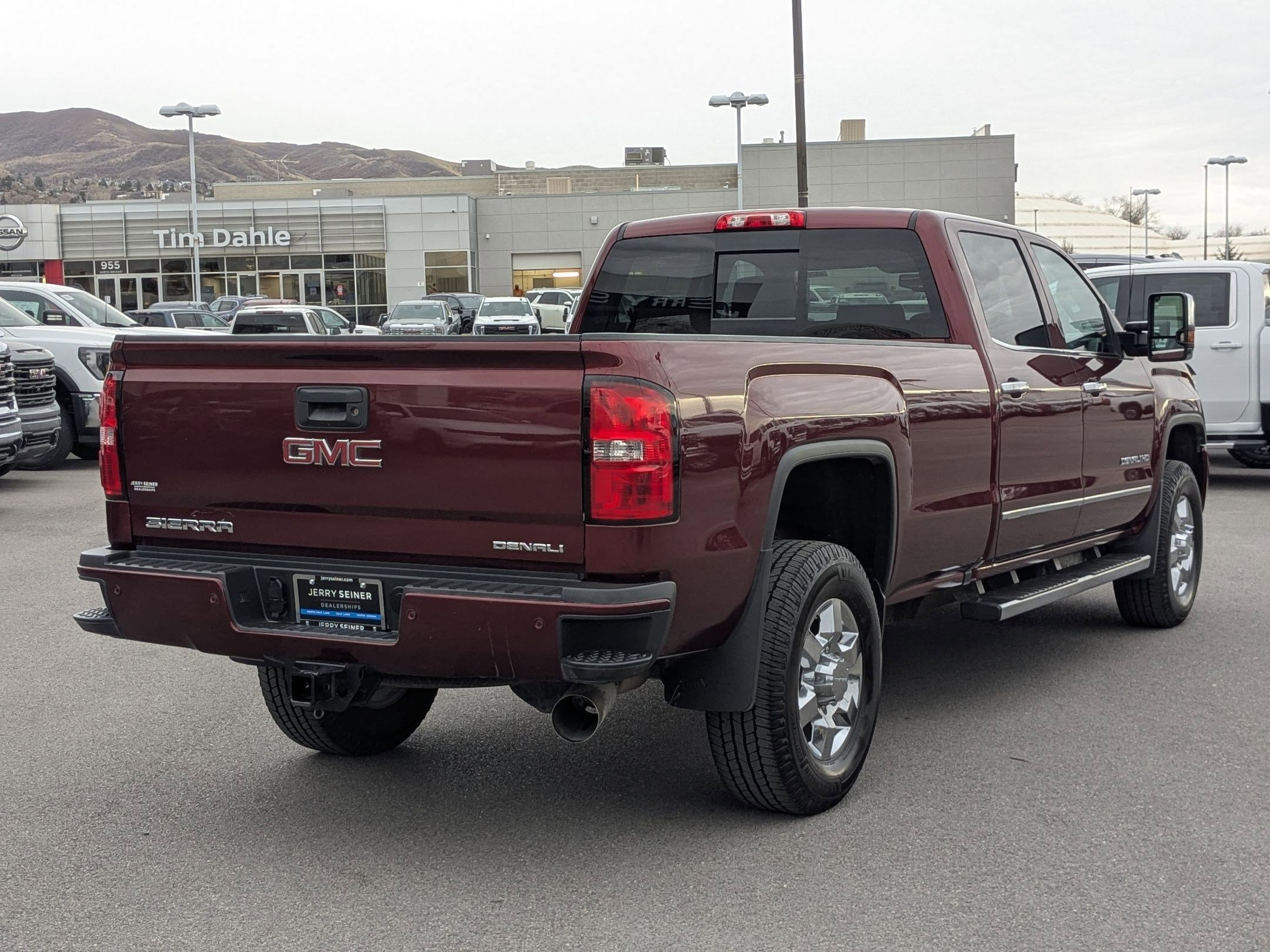 Used 2016 GMC Sierra 3500 Denali w/ Duramax Plus Package image 5