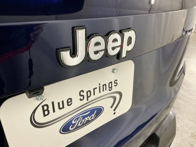 Used 2016 Jeep Renegade Sport w/ Power & Air Group FWD image 5