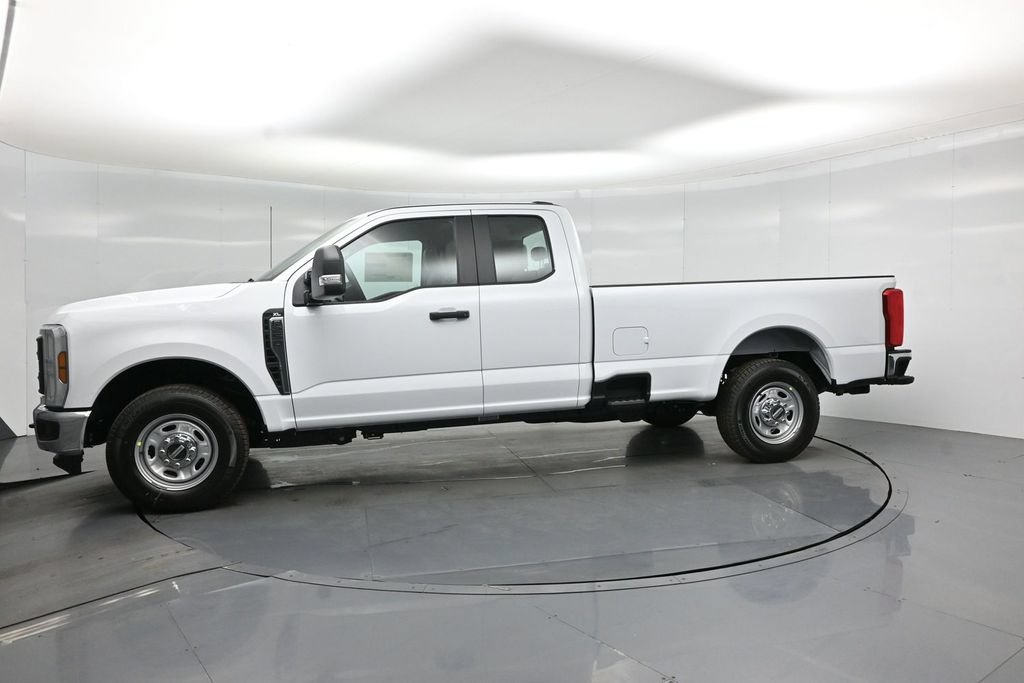 New 2026 Ford F250 XL w/ XL Chrome Package RWD image 23