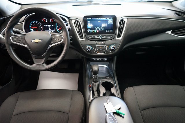 Used 2022 Chevrolet Malibu LT image 36