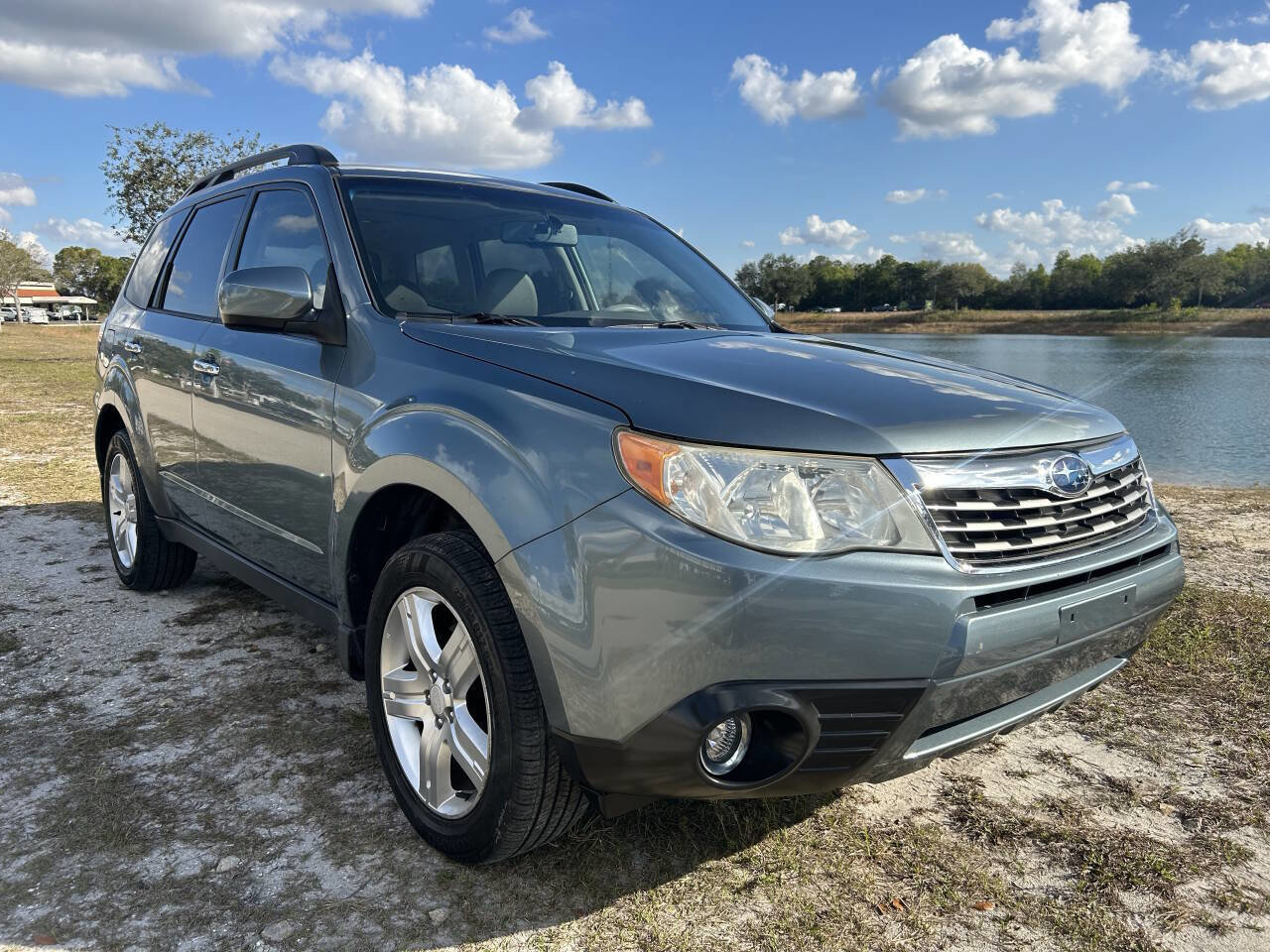 Used 2009 Subaru Forester 2.5X Limited w/ Popular Equipment Group 5A AWD/4WD image 4
