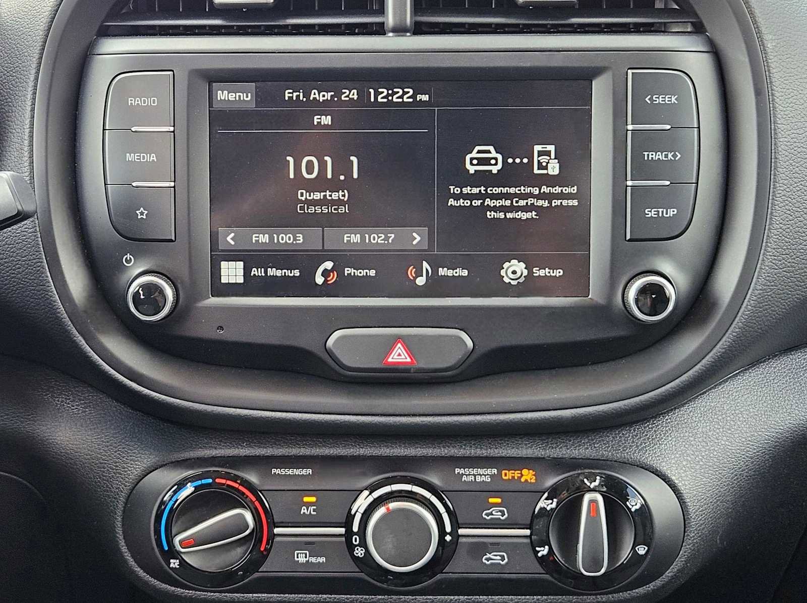 Used 2025 Kia Soul LX FWD image 20