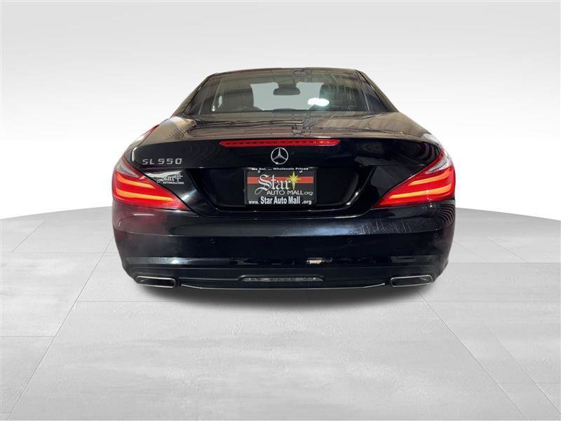Used 2013 Mercedes-Benz SL 550 w/ Premium Pkg image 22