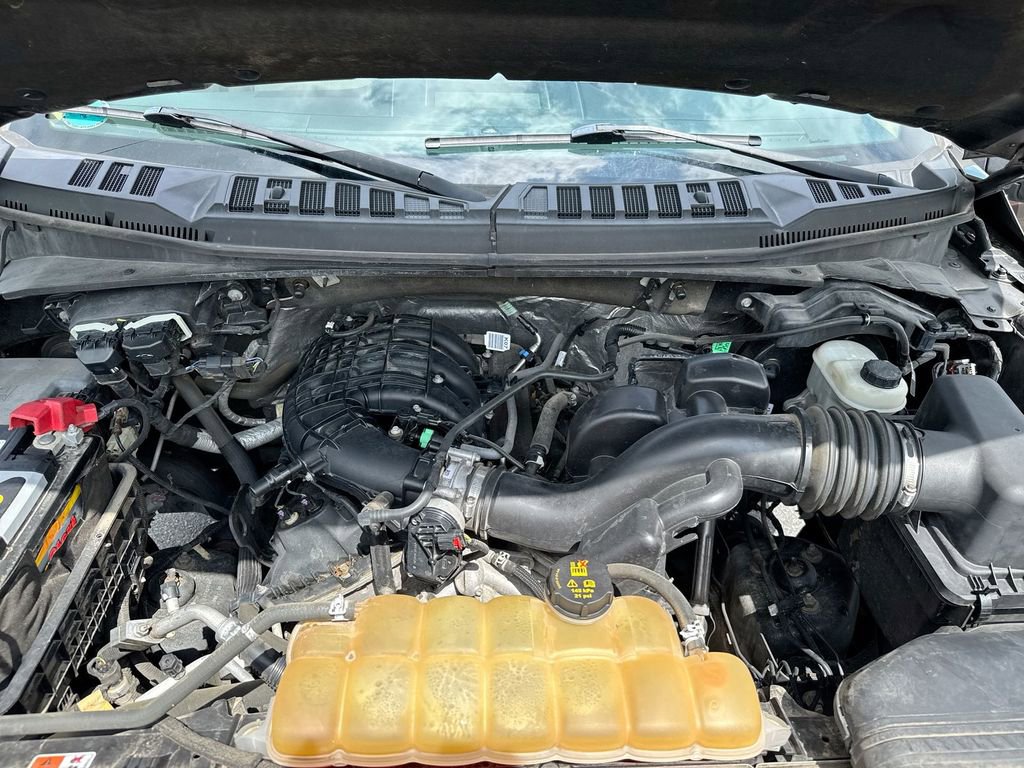 Used 2015 Ford F150 XLT w/ Equipment Group 302A Luxury AWD/4WD image 24