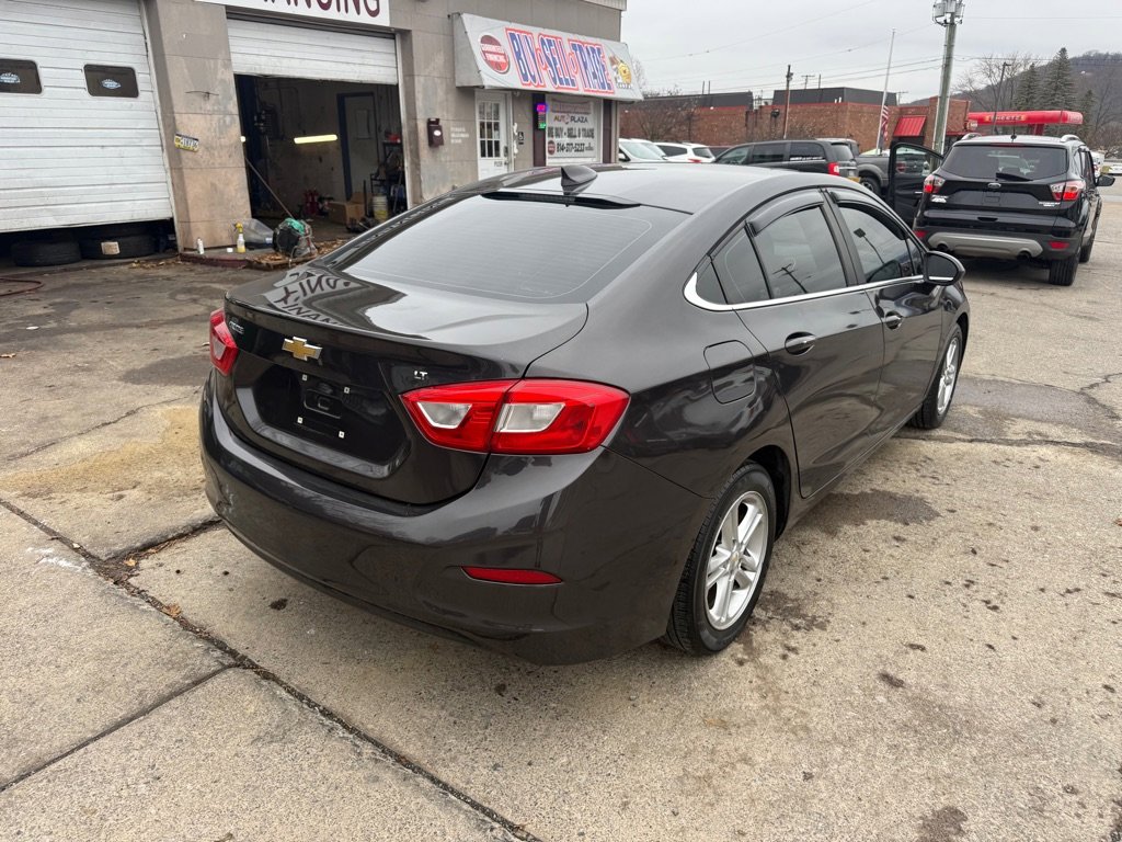Used 2016 Chevrolet Cruze LT w/ Sun And Sound Package image 7