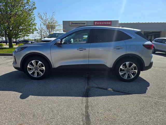Used 2024 Ford Escape Platinum AWD/4WD image 6