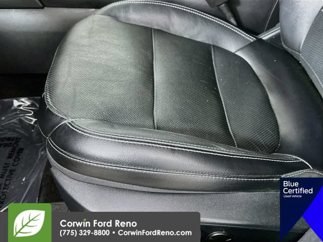 Used 2020 Ford Escape Titanium w/ Titanium Premium Package 2.0 AWD/4WD image 24