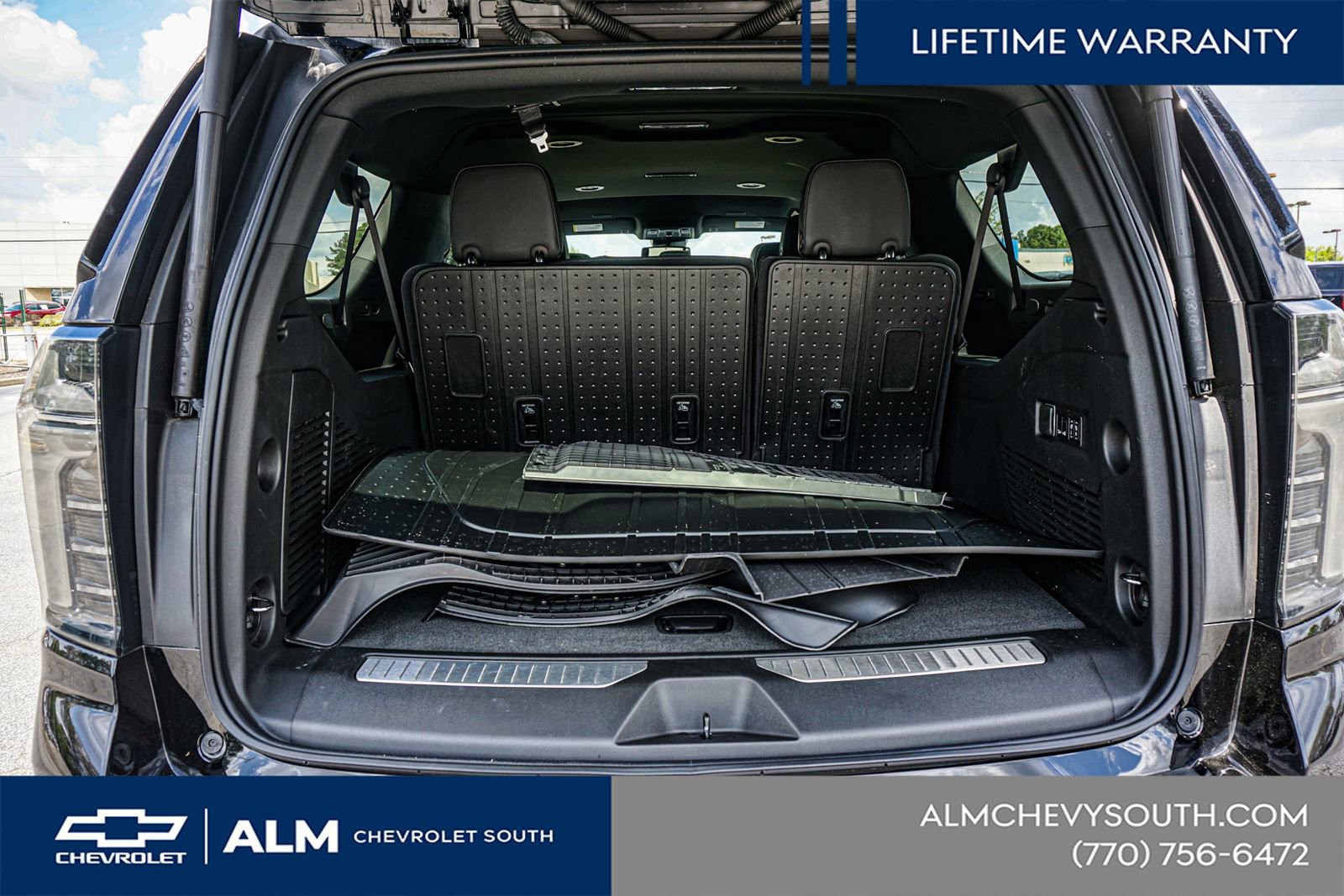 New 2025 Chevrolet Suburban Premier image 24