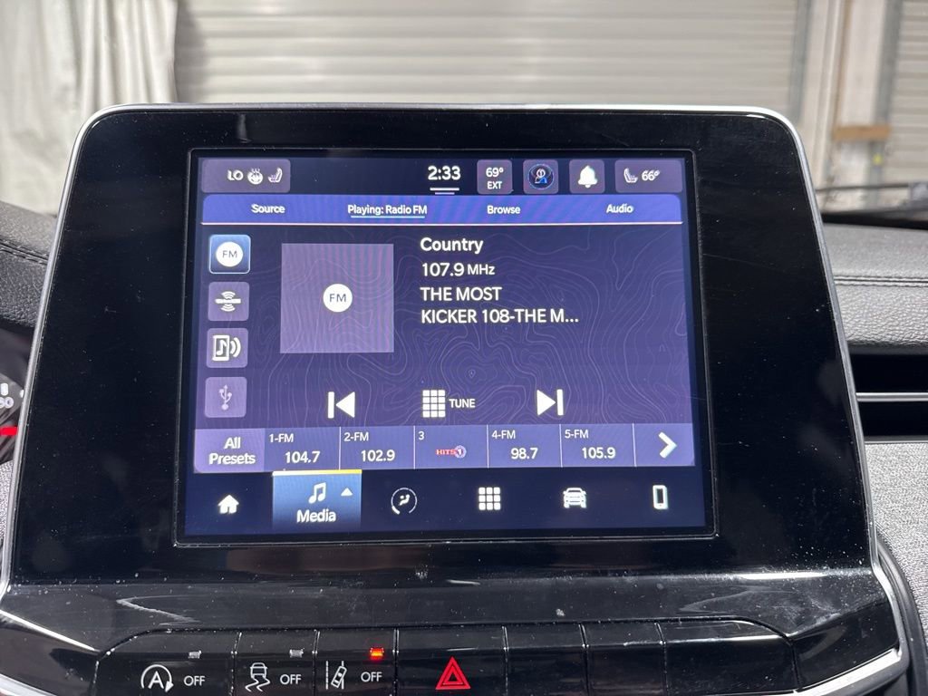 Used 2025 Jeep Compass Latitude w/ Sun & Sound Group image 23