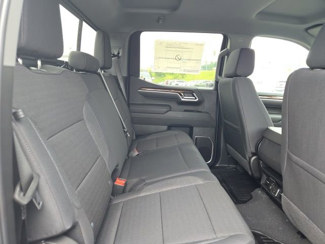 Used 2026 GMC Sierra 1500 SLE w/ Preferred Package image 42