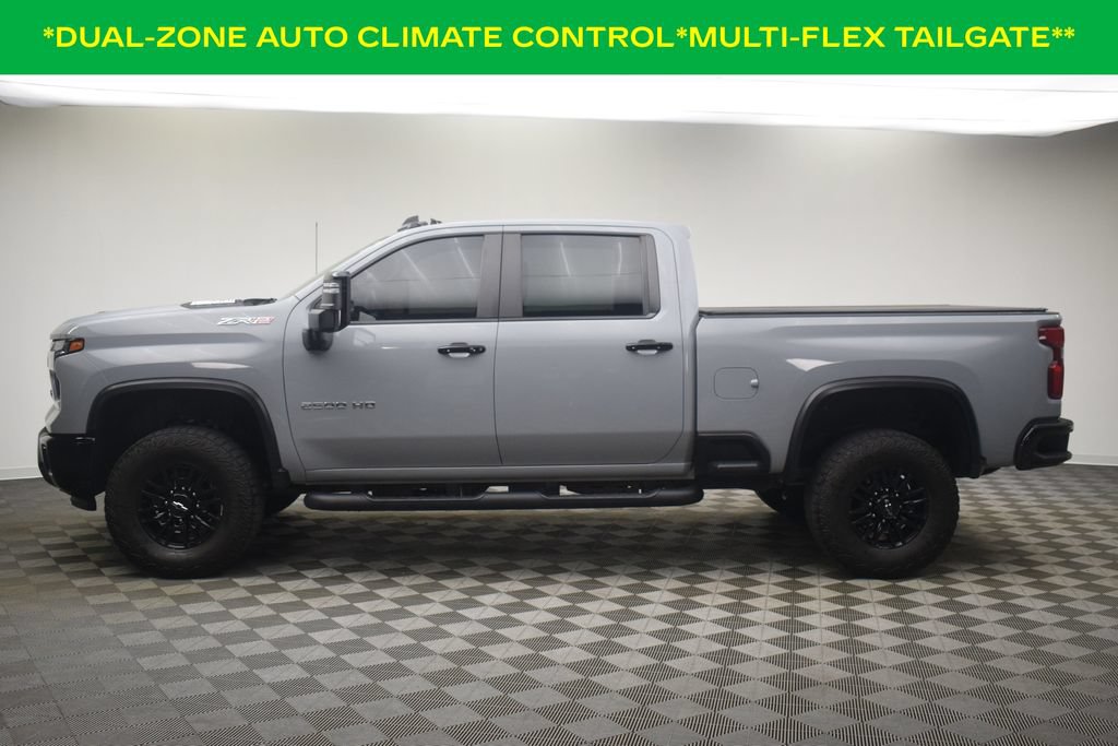 Used 2024 Chevrolet Silverado 2500 ZR2 w/ Technology Package AWD/4WD image 13