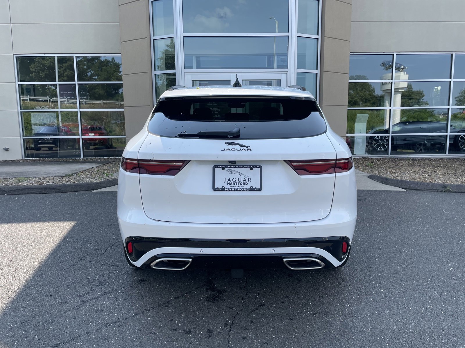 New 2025 Jaguar F-PACE R-Dynamic S image 7