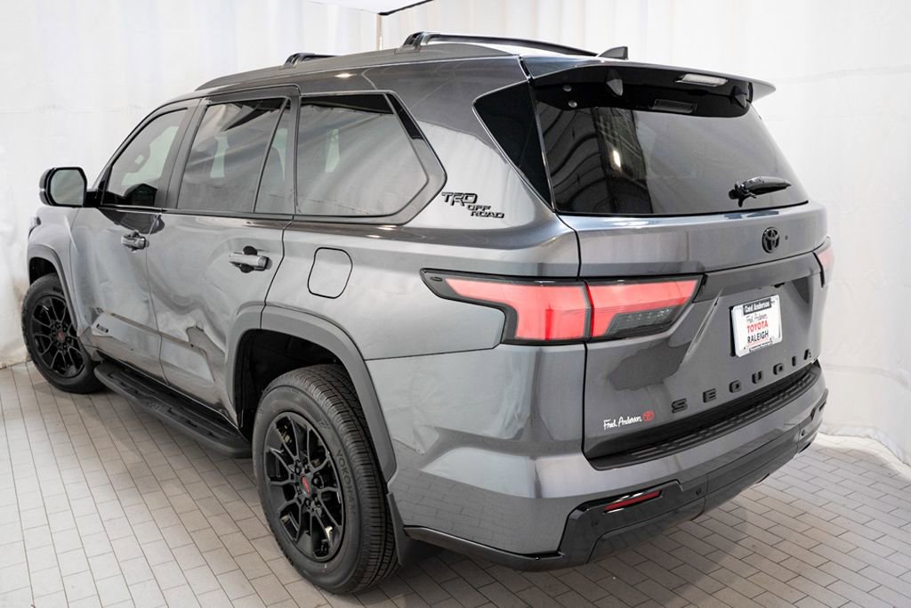 Used 2026 Toyota Sequoia Limited w/ TRD Off-Road Package AWD/4WD image 5