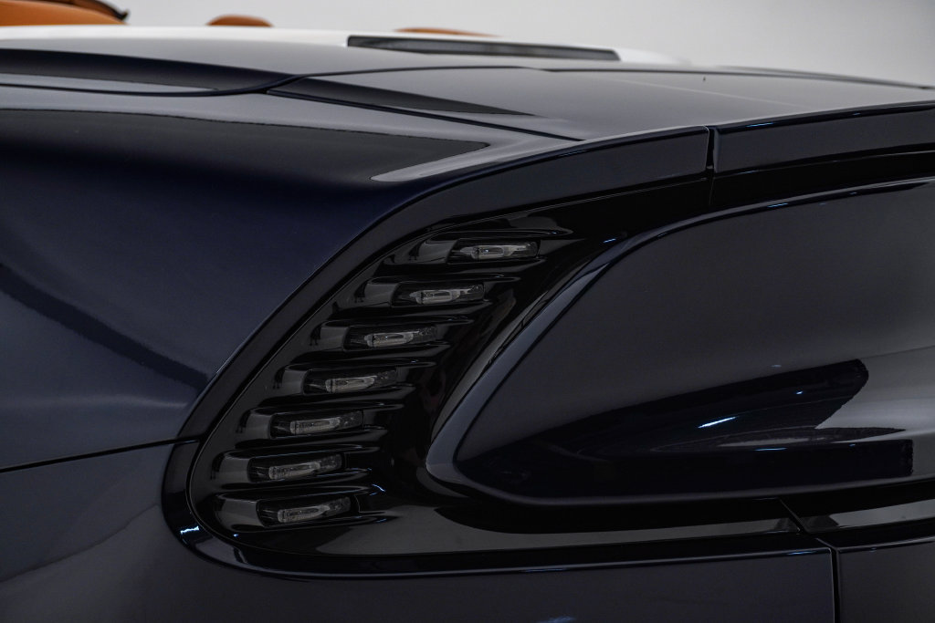 New 2026 Aston Martin Vanquish Convertible RWD image 15