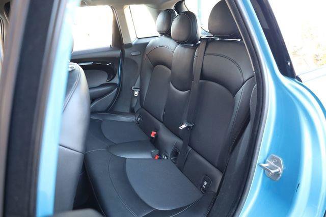 Used 2019 MINI Cooper 4-Door Hardtop FWD image 18