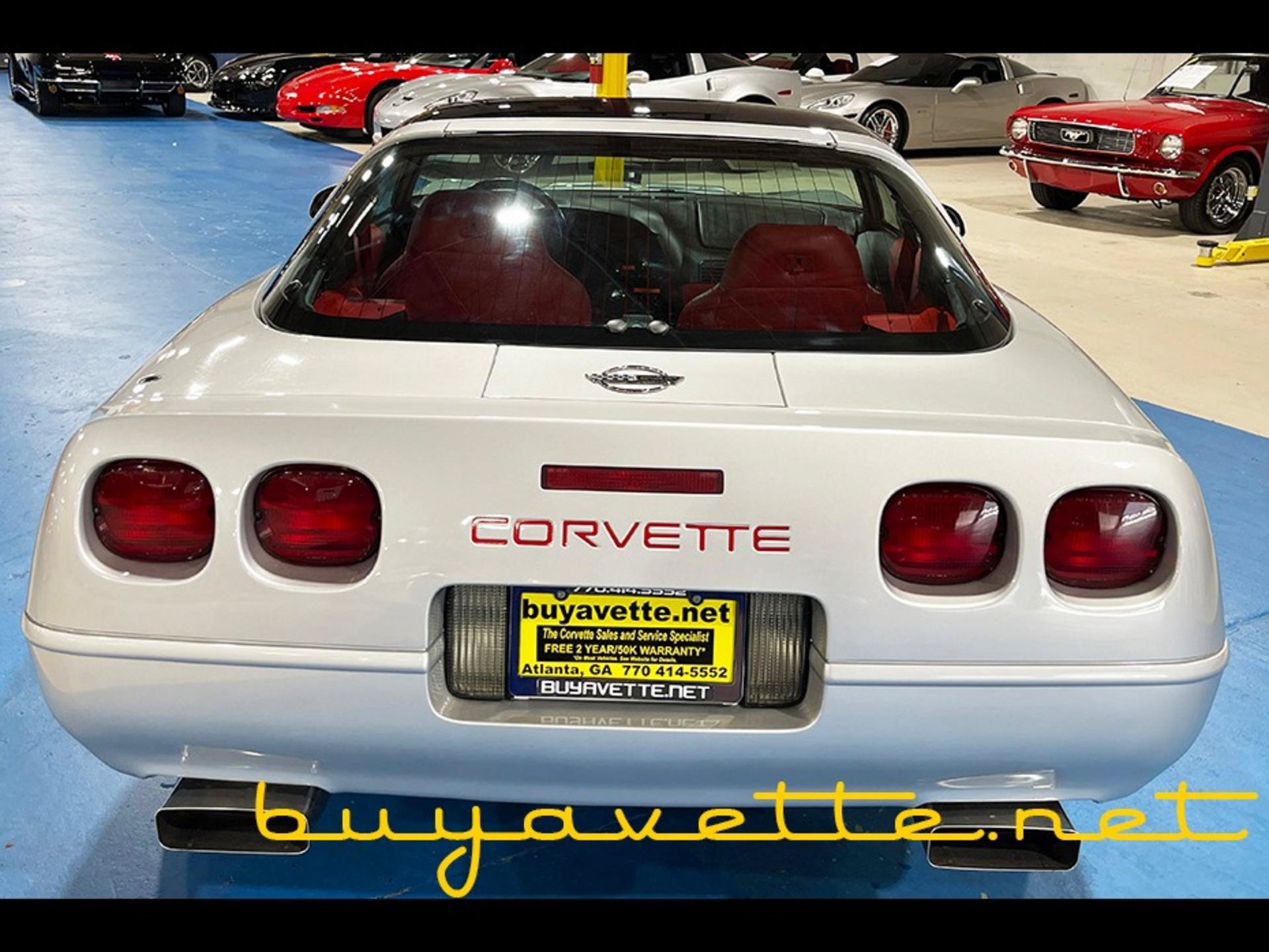 Used 1996 Chevrolet Corvette Coupe RWD image 5