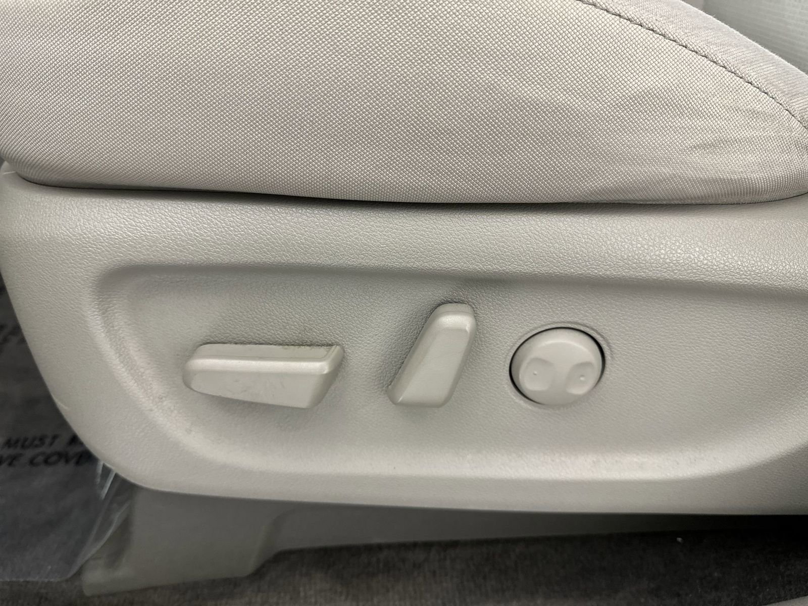 Used 2021 Kia Sedona LX image 12