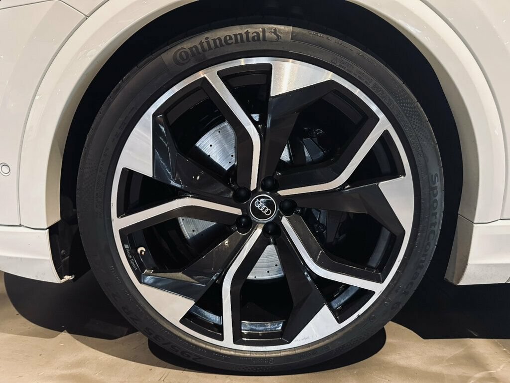 Used 2022 Audi RS Q8 AWD/4WD image 30