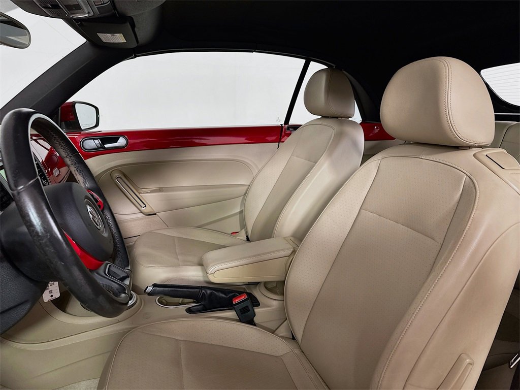 Used 2015 Volkswagen Beetle 1.8T image 8