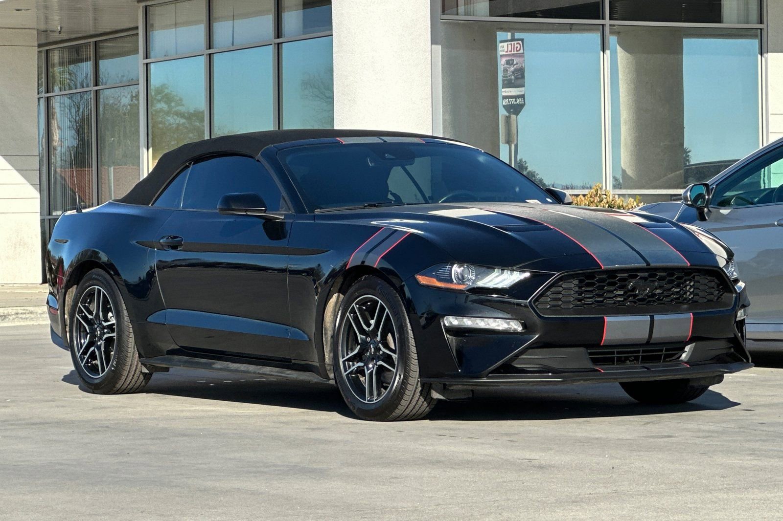 Used 2022 Ford Mustang Convertible w/ Equipment Group 101A image 8