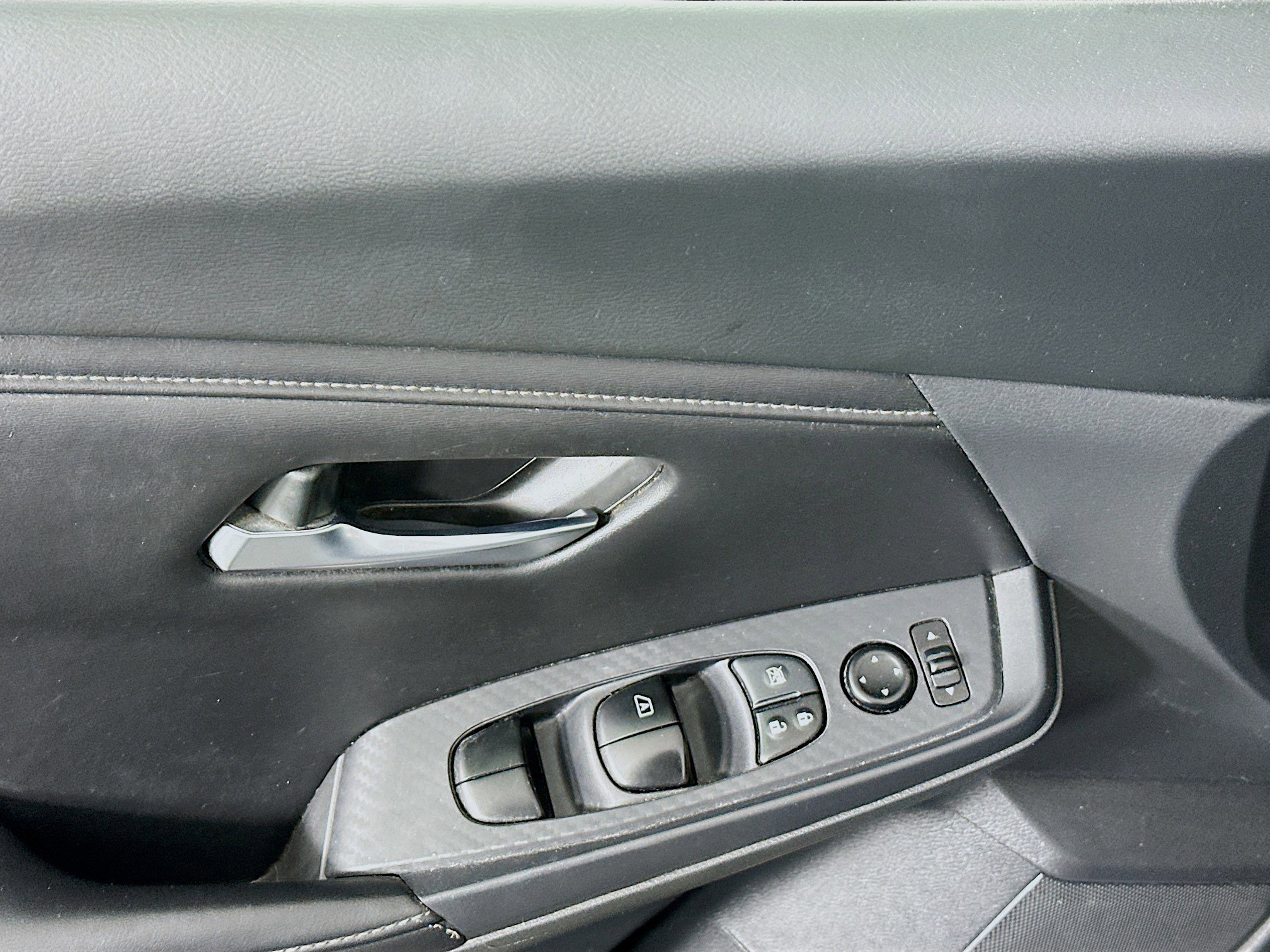 Used 2020 Nissan Sentra SV w/ Electronics Package FWD image 15