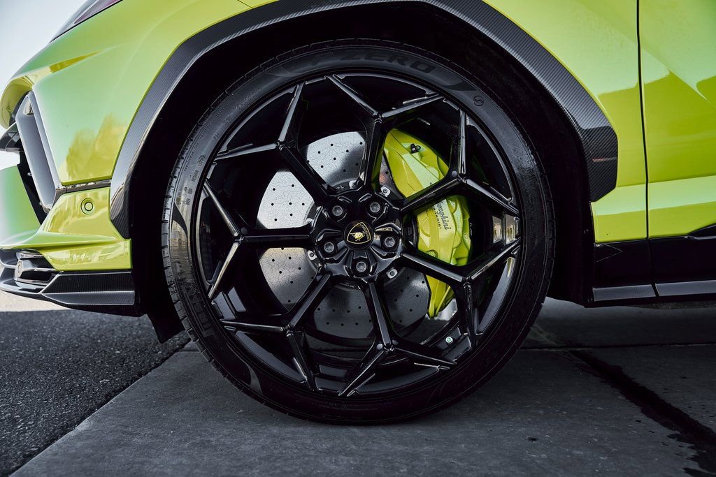 Used 2024 Lamborghini Urus Performante image 3