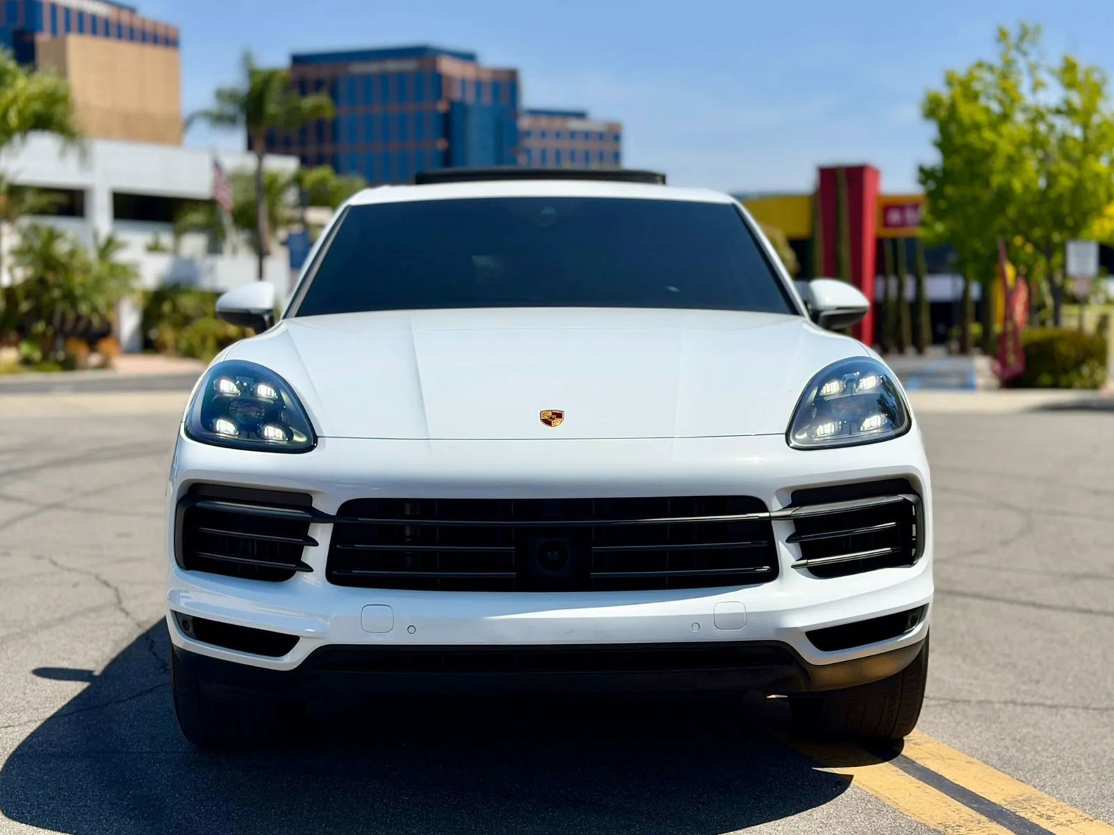Used 2022 Porsche Cayenne Platinum Edition w/ Premium Package Plus AWD/4WD image 3
