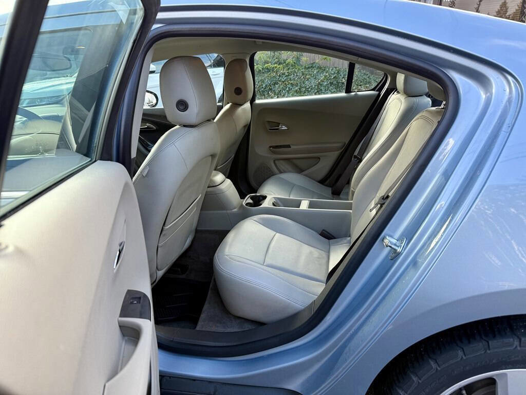 Used 2013 Chevrolet Volt w/ Enhanced Safety Package 1 image 11