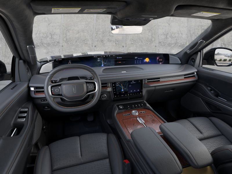 New 2025 Lincoln Navigator L Black Label AWD/4WD image 9