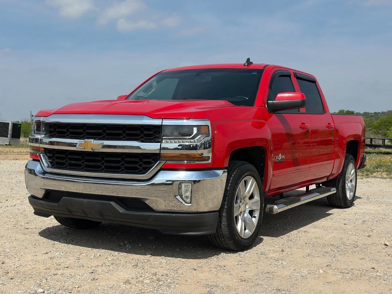 Used 2017 Chevrolet Silverado 1500 LT w/ Texas Edition image 2