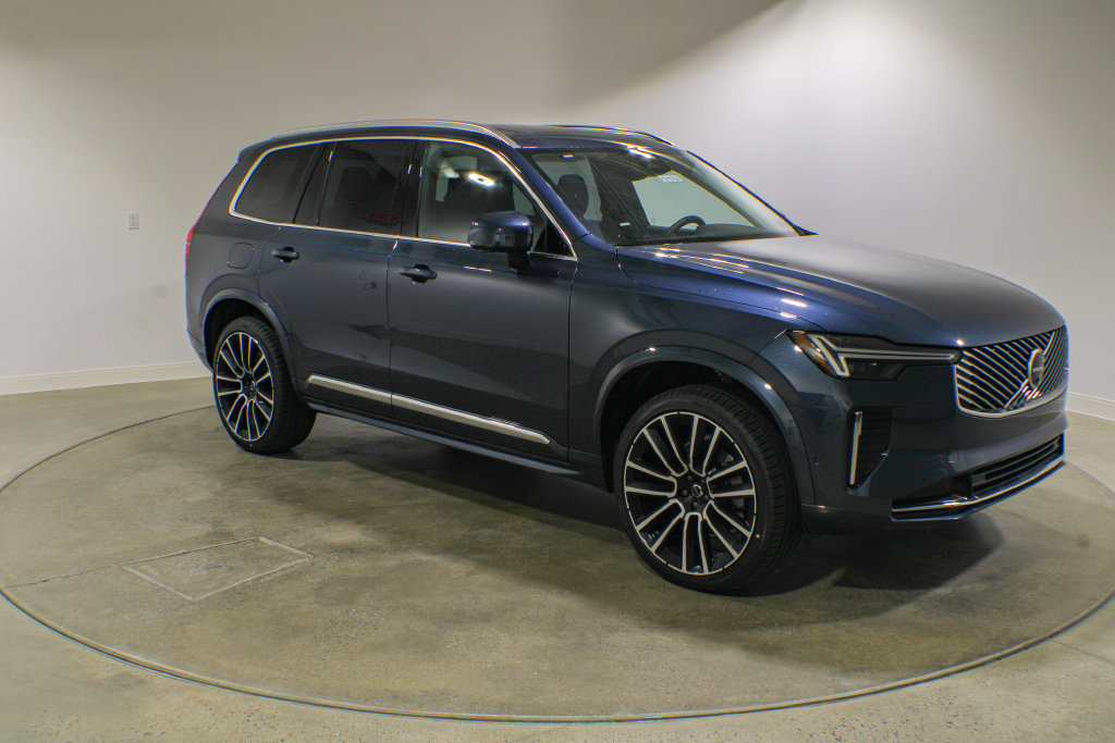 New 2026 Volvo XC90 B6 Plus w/ Protection Package AWD/4WD image 7