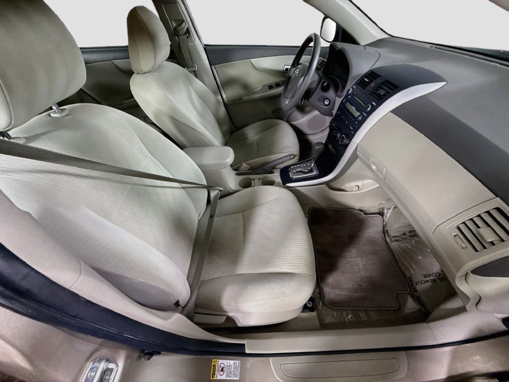 Used 2010 Toyota Corolla LE FWD image 25